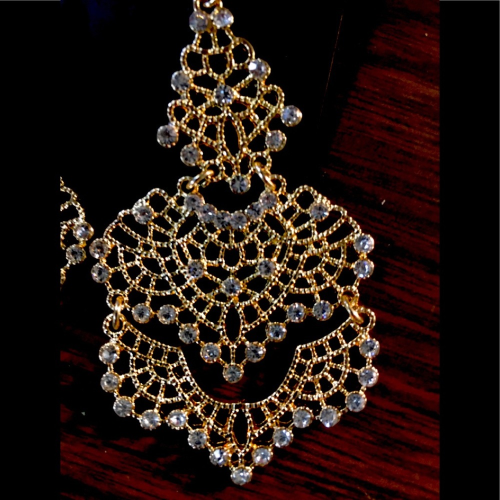 Inc Gold crystal lace chandelier earrings NWT